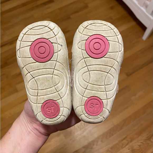 Strode Rite Sneakers - Picture 4 of 5